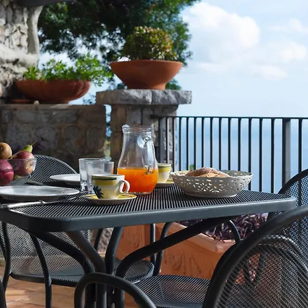 Magnifico Villa Furore